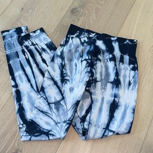 Tie dye stretchy leggings